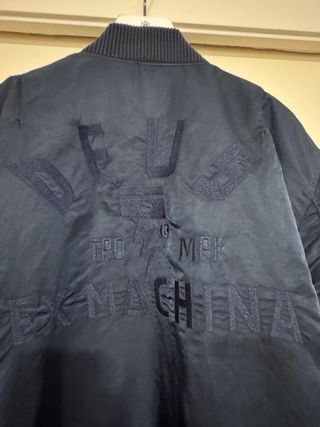 Chaqueta Bomber Alpha Industries x Deus Ex Machina