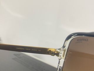 Gafas de sol Carrera negras y doradas  Modelo 1060