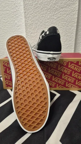 Vans Ward cuadros negro y blanco nuevas, talla 38