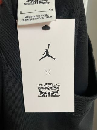 Camiseta Levi's x Jordan Talla S Negra