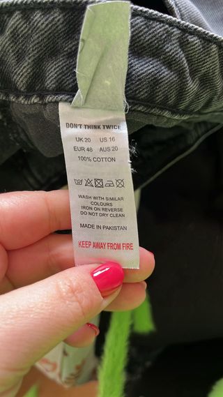 Falda vaquera negra mini