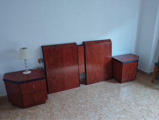 Mesitas y cabecero madera roble