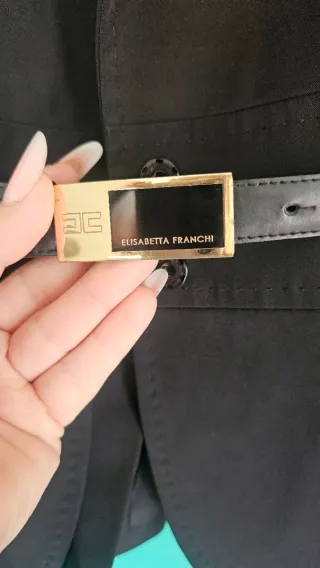 Giacca Elisabetta Franchi nera con cintura