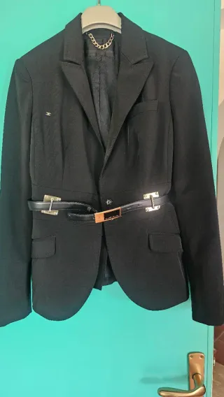 Giacca Elisabetta Franchi nera con cintura