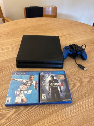 Consola PS4 Slim 1TB + 2 Juegos +Mando