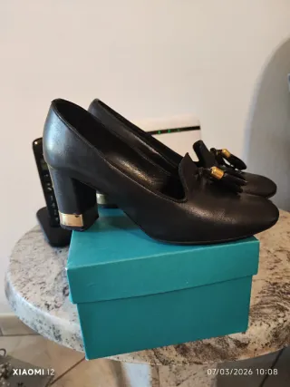 Mocassini tacco Mani nero oro