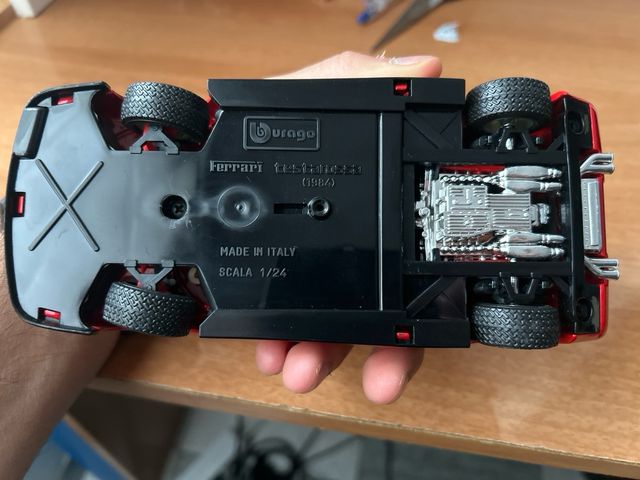 Ferrari Testarossa 1/24 Burago Rojo