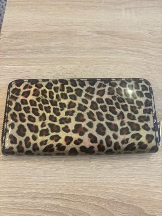 Cartera estilo leopardo