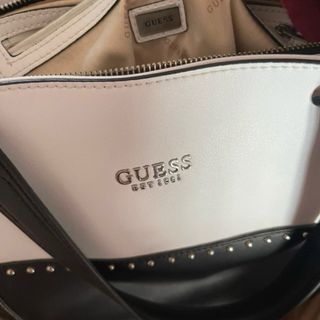 Bolso Guess Negro y Azulado Grande