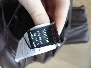 Mono Shein marrón efecto piel