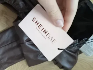 Mono Shein marrón efecto piel