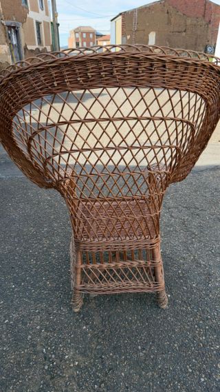 Sillón grande de mimbre