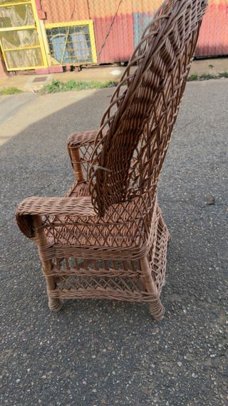 Sillón grande de mimbre