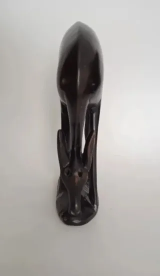 Figura africana madera