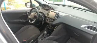 Peugeot 208 2015 automatico