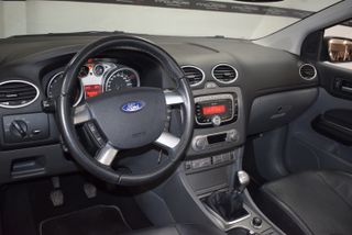 FORD Focus 2.0 CC Titanium