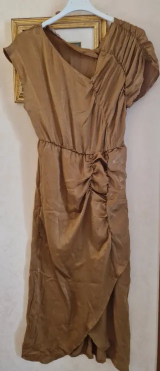 Vestito donna elegante oro