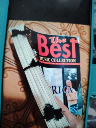 Raccolta 21 pezzi  musicassette The Best e fascico