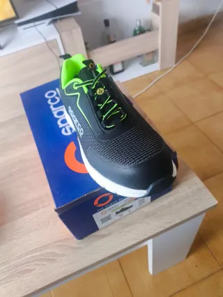 Zapatillas Sparco Seguridad Negras y Verdes