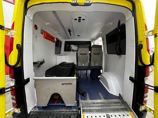 Mercedes Sprinter 211 CDI MEDIO 3.0T