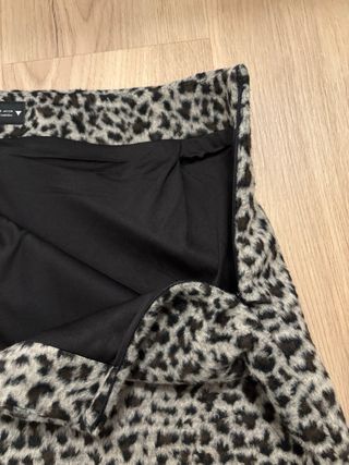 Falda Zara Animal Print