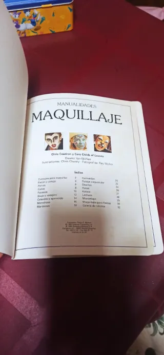 Maquillaje infantil, libro y pintura