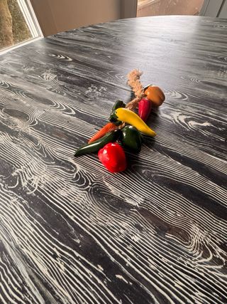 Antigua Mesa Nogal S xix TOTALMENTE RESTAURADA .