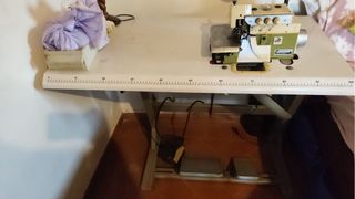 Maquina Overlock Industrial Rimoldi 27