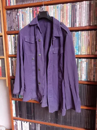 Chaqueta militar morada