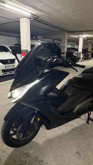 Kymco AK550 2019