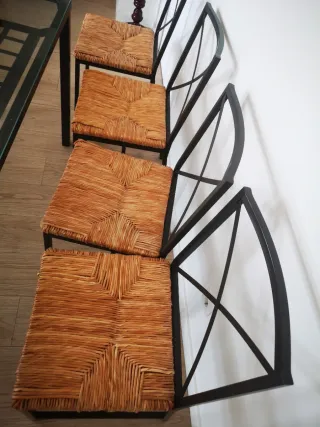 Mesa de comedor cristal y sillas