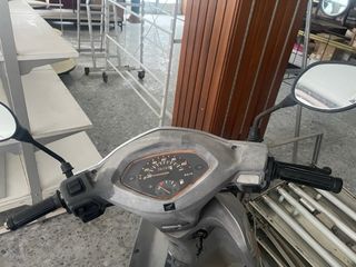 Moto Honda Lead Gris en Jaca (Huesca)