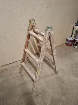 2 Escaleras de madera 3 peldaños