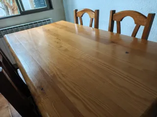 Conjunto de comedor de madera con 4 sillas