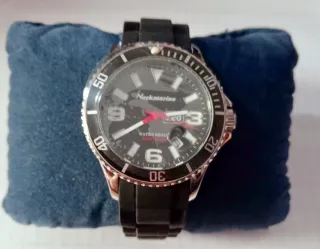 Reloj Neckmarine Negro y Plateado