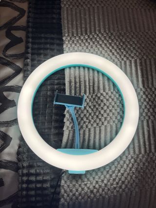 Aro de luz LED con soporte para móvil