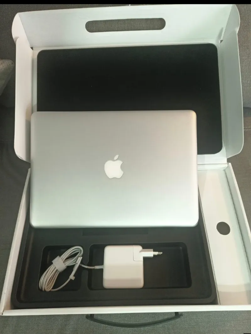 MacBook Pro 13.3” i5 | 16GB RAM | Win 11 + MacOS