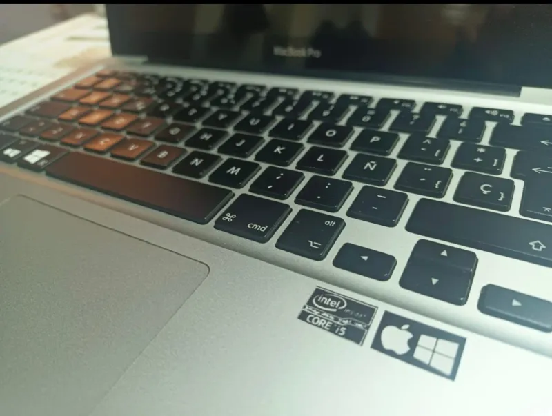 MacBook Pro 13.3” i5 | 16GB RAM | Win 11 + MacOS afbeelding 6