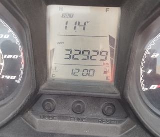 Maxi Scooter Blanca y Negra