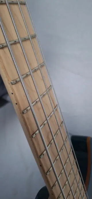 Bajo Marcus Miller M2 TBL