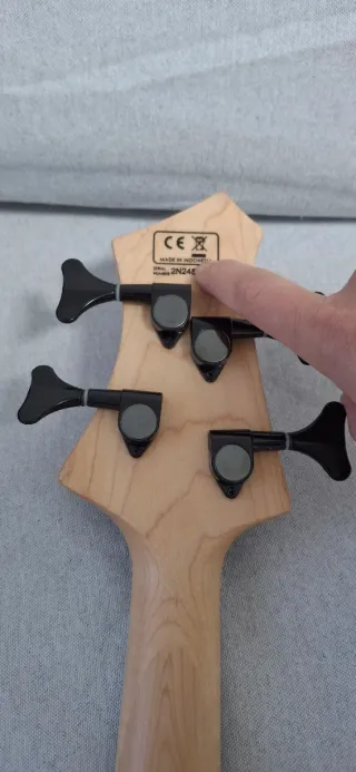 Bajo Marcus Miller M2 TBL