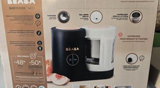 Robot Béaba Babycook Neo.Utilizado para 2 purés.