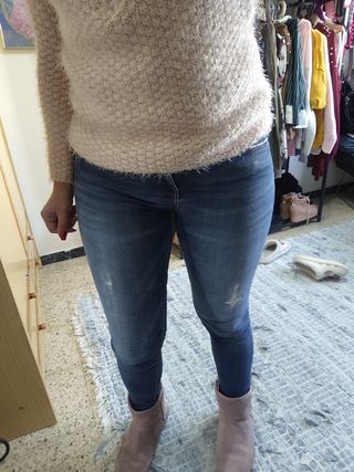 Tejanos azules con rotos