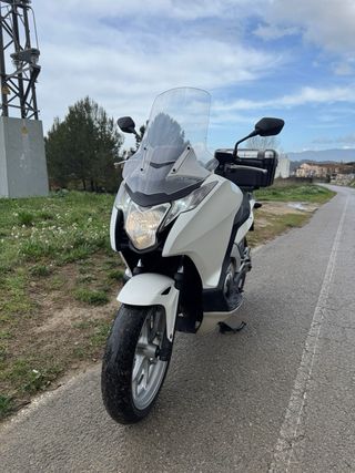Honda Integra 700 - ABS/Akrapovic/Baúl/52cv/A