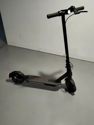 Patinete Eléctrico Xiaomi Essential