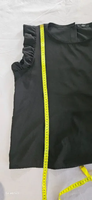 Blusa Zuiki nera volant manica corta L