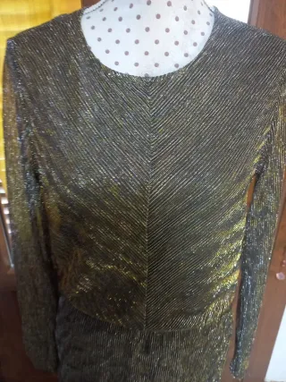 Vestido fiesta dorado brillante