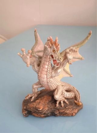 Estatua de dragones