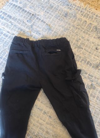 Pantalones cargo negros
