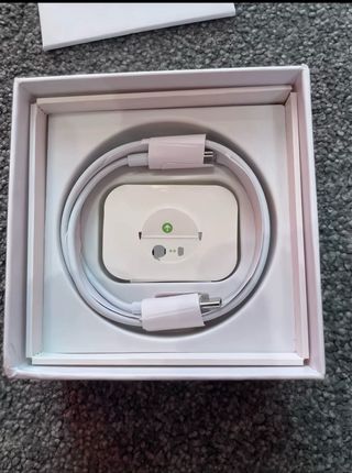 Airpods Pro 2 con estuche y cargador